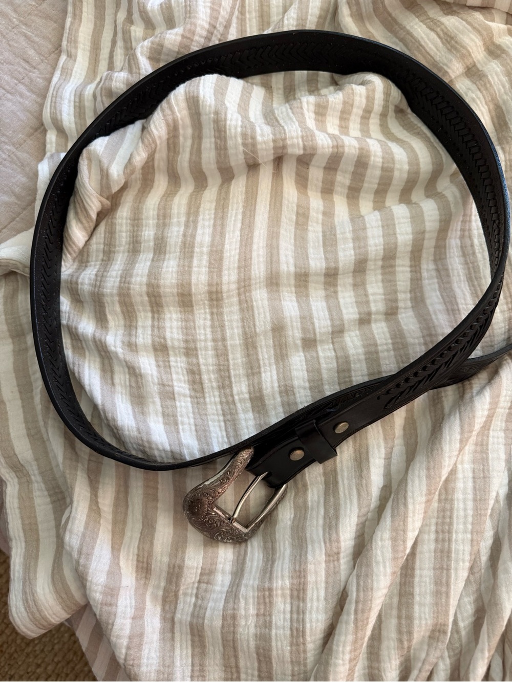 Men’s Cindilo Classic Black Leather Western Belt with Decorative Silver Buckle